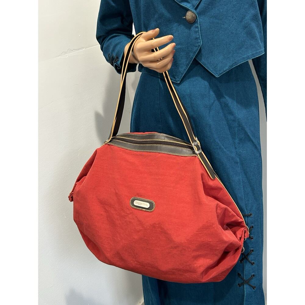 baggallini Vintage Rare Large bag Red Fox Color
